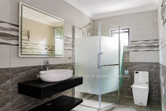 À vendre -Appartement de 3 Chambres Entièrement Meublé – Avenue Duperré, Beau Bassin | Rs 6,4M