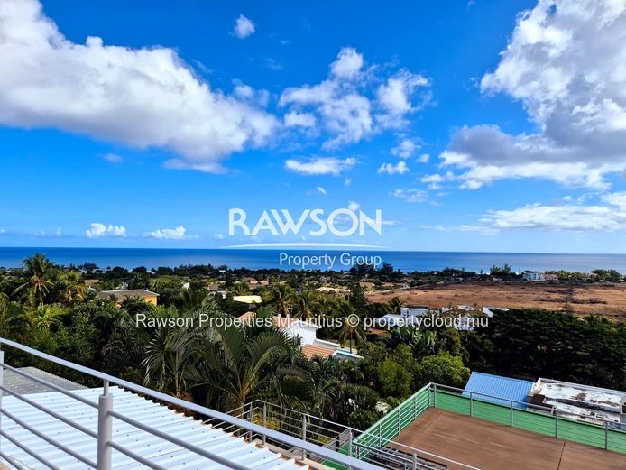 Duplex de luxe 3 chambres à louer à Tamarin | Vue mer et montagne | 200 m² spacieux