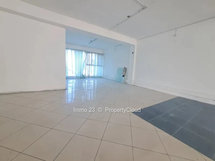 Emplacement commercial - 196m2 - Curepipe