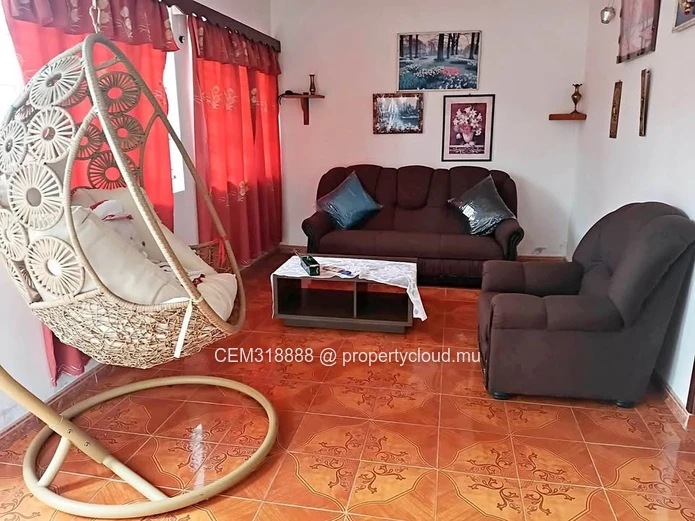 2 Bedrooms Furnished Apartment for Rent – Floréal 