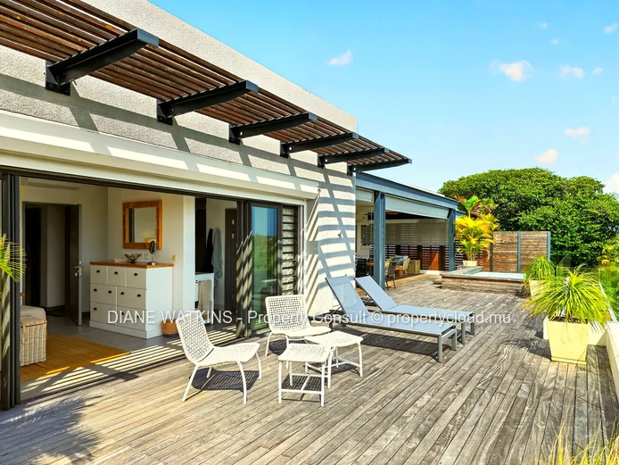 Penthouse de luxe avec piscine privée à vendre à Poudre d'Or