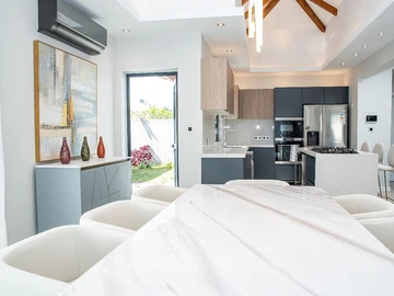 4 Bedroom Villa