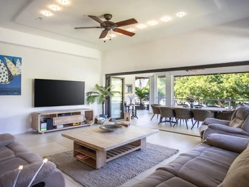 4 Bedroom Townhouse, Duplex