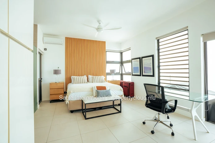 Luxury Penthouse with Stunning Sea Views in Tamarin - 160m² Living Space, Communal Pool, Rooftop Access, Fully Furnished