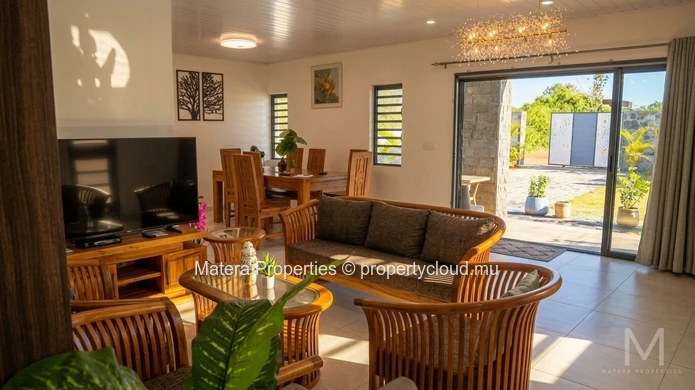 4-bedroom family home just steps from the sea with high rental potential