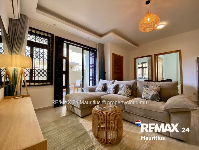 New Ground Floor Apartment Short Walk from the Beach