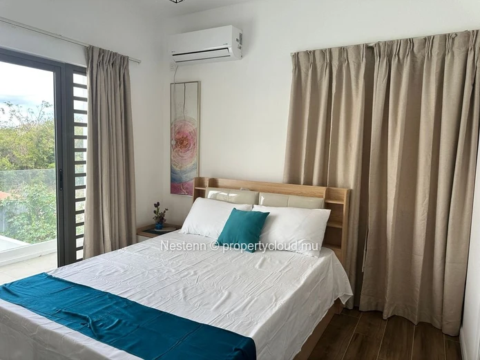 Magnifique Duplex de 4 Chambres avec Piscine Privée à Trou aux Biches