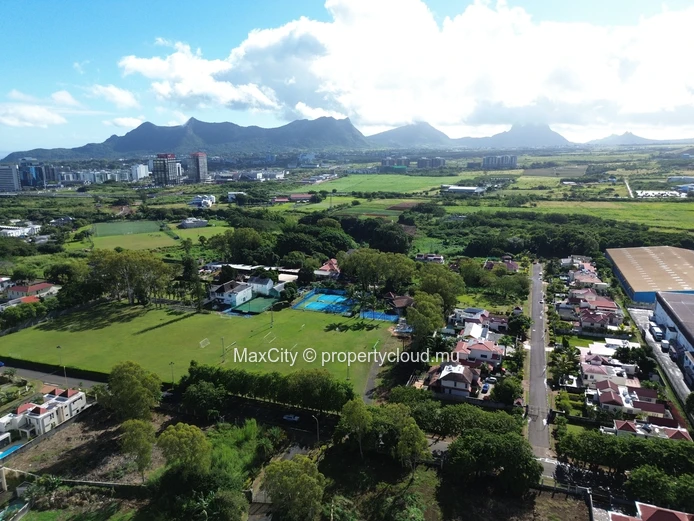 Riverside Plot for Sale – Emerald Park, Trianon