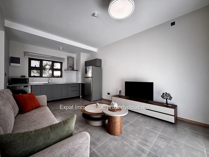 Brand-New 2-Bedroom High-End Duplex With Private Garden – Pereybère