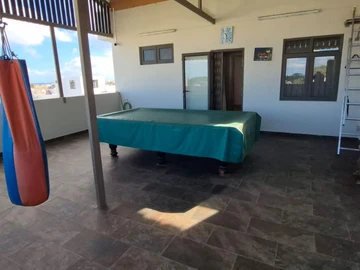 5 Bedroom Villa