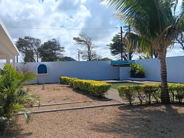 4 Bedroom Building