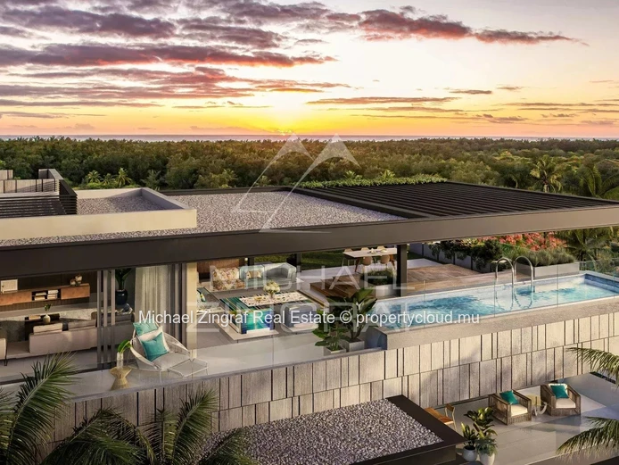 4 bedrooms Penthouse in the Heart of a Golf Estate