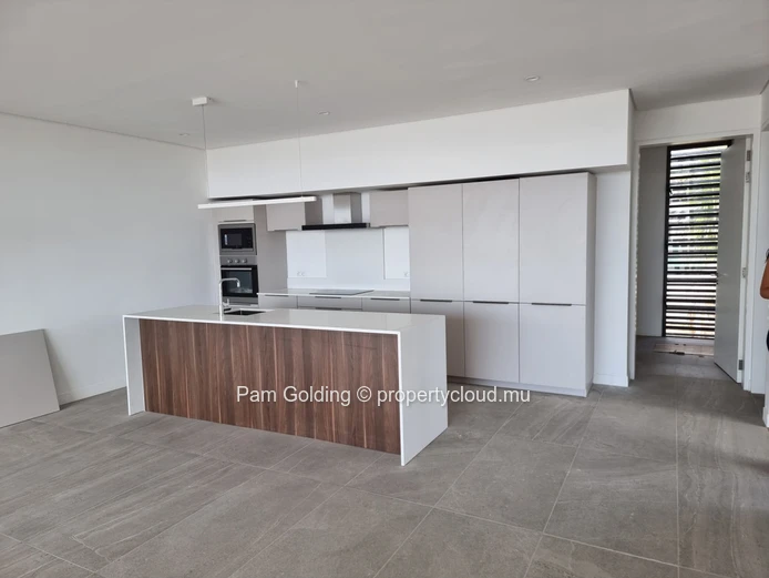New 3 bedroom luxury townhouse for rental on the West Coast. (Sole Mandate)
