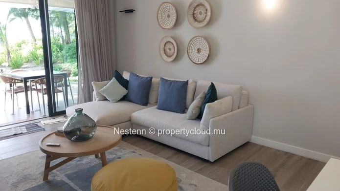 Appartement en bord de mer de 3 chambres avec jardin privé et accès direct à la plage