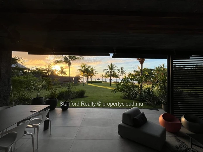 Appartement en Rez-de-Chaussée en Front de Mer – 3 Chambres en Suite, Grand Baie 