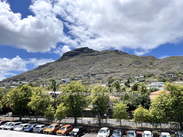 177 m² Office Suite for Rent in Prime West Coast Location