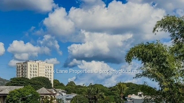 Modern & elegant studio in the heart of Ebène – Prime investment opportunity