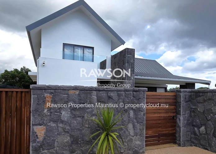 Modern 3-Bedroom Villa To Let In Mont Choisy | Rs 140,000/Month | Pool & Secure Estate