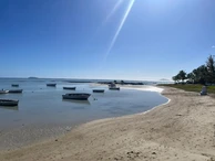 Grand Gaube - Beautiful beachfront 4-bedroom family home with swimming pool