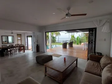 4 Bedroom Villa