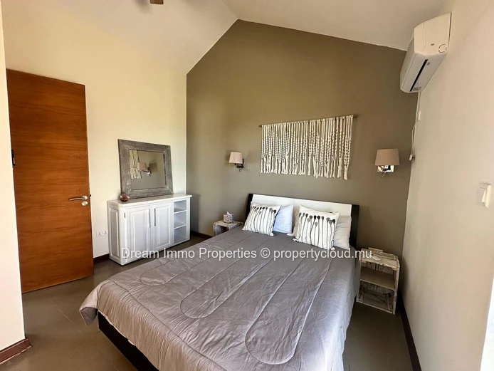 Élégante villa de 4 chambres à louer avec piscine privée et vue mer à Flic en Flac - Ile Maurice