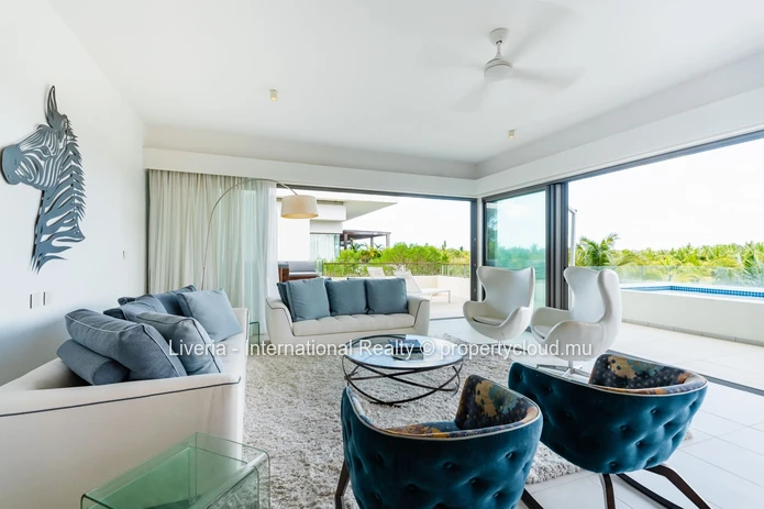 Penthouse for sale in Golf estate