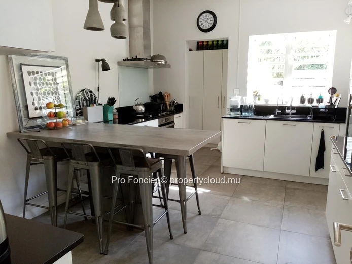 House in Curepipe - Modern and renovated 