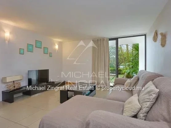 Cosy Apartment Just Steps from Mont Choisy Beach