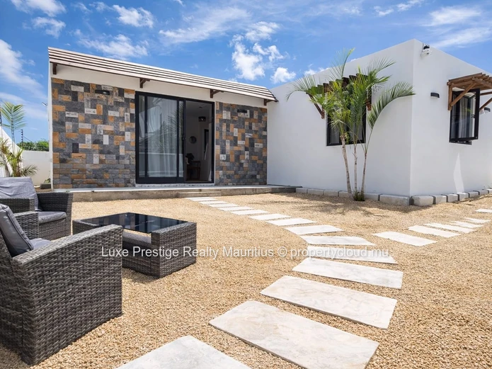 Villa 3 chambres à Calodyne – Entièrement meublée | Résidence sécurisée | Jardin privé