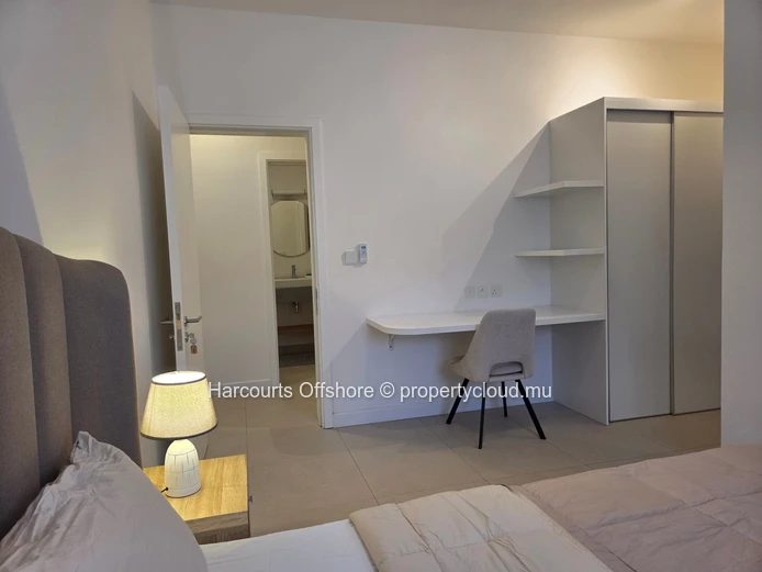 Charming fully furnished 3 bedroom apartment to let in Beau Plan Smart City