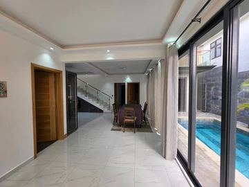 4 Bedroom Villa