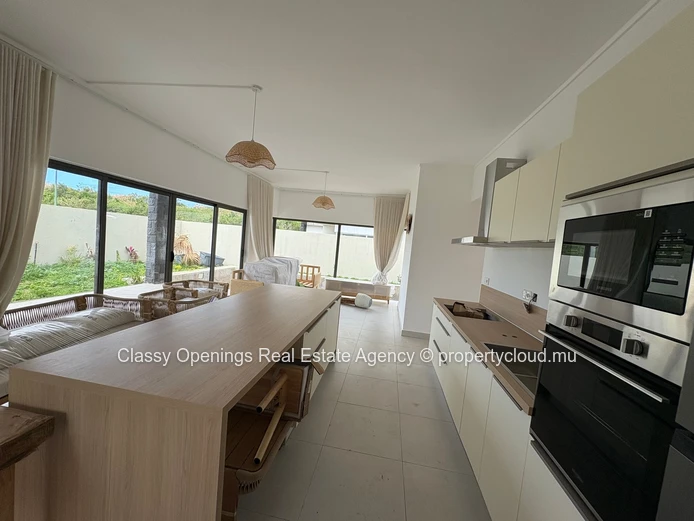 Duplex lumineux 4 ch à Grand Baie — terrasse et piscine