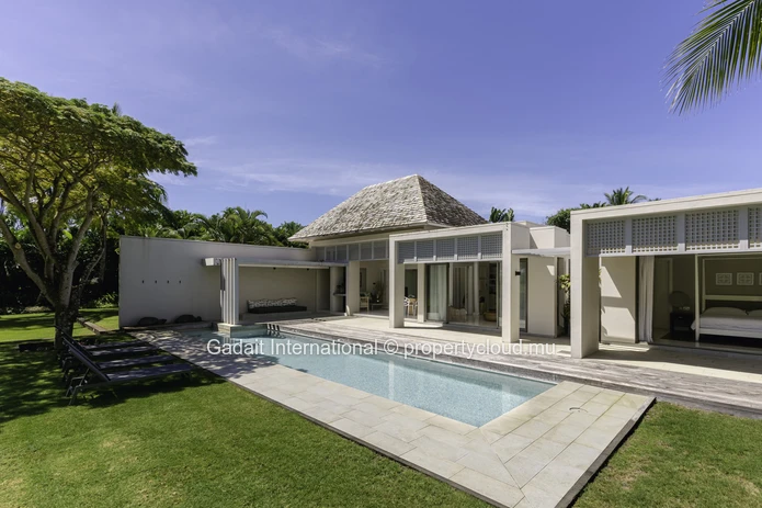 Exclusive property of 2 093 m² with swimming pool - Anahita Golf Resort, Mauritius