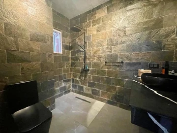 3 Bedroom Townhouse, Duplex