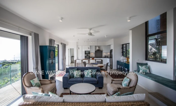 Villa contemporaine de 5 chambres à louer avec vue mer et piscine privée – Rivière Noire