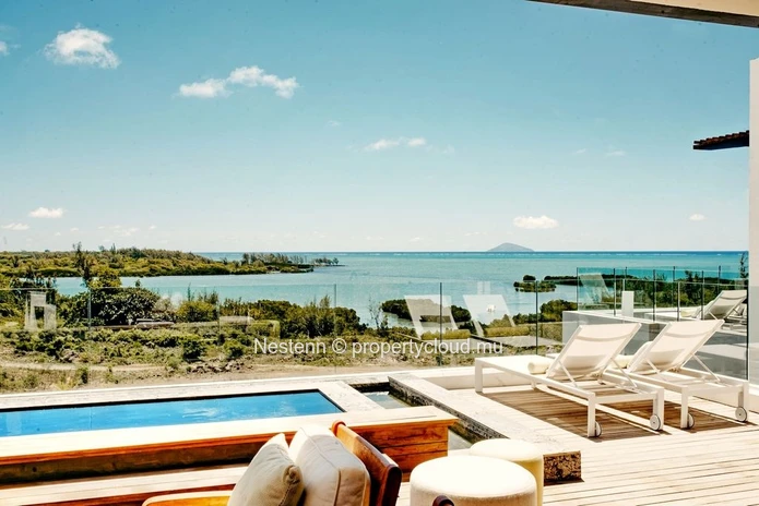 Superbe penthouse de 4 chambres avec vue mer