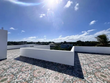 5 Bedroom Apartment