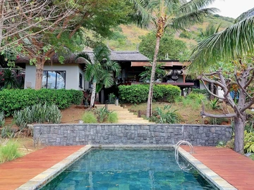 5 Bedroom Villa