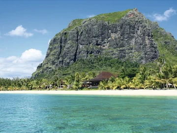 Modern 3 Bedroom apartment close to the Beach