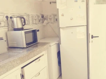18 Bedroom Hotel
