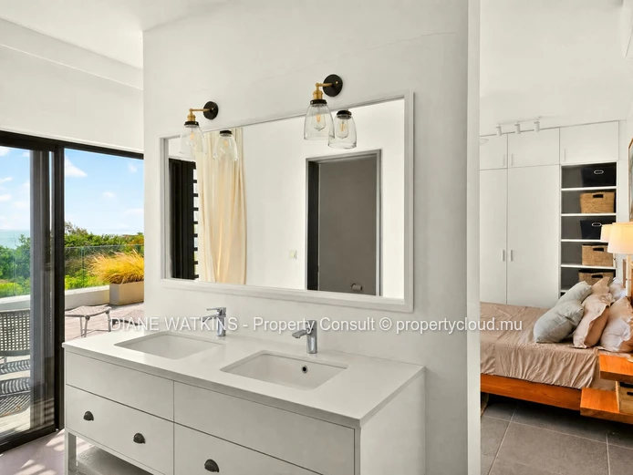 Penthouse de luxe avec piscine privée à vendre à Poudre d'Or