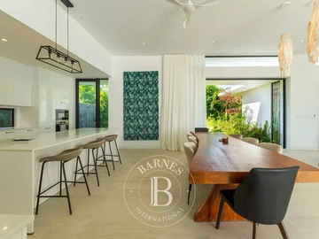 4 Bedroom Villa