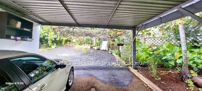 Maison Spacieuse à Beau Bassin : Confort et Commodités Assurés