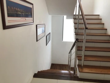5 Bedroom Villa