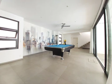 4 Bedroom Villa