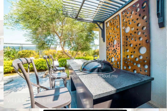 Beautiful family villa in Tamarin