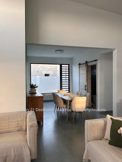 A premium single-storey villa opportunity