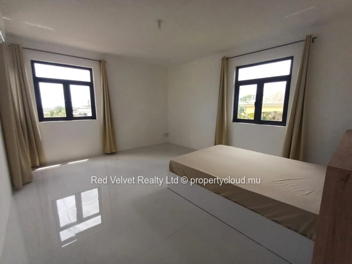 Elegant 5-Bedroom Family Home for Rent in Albion