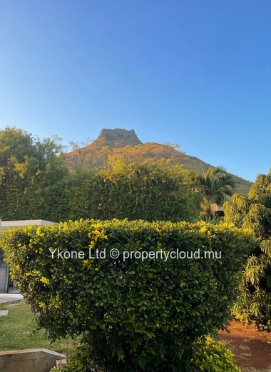 House For Rent In Tamarin