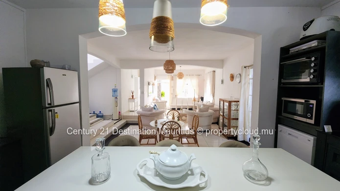 6 Bedroom Villa with Rental Income Potential in Cap Malheureux